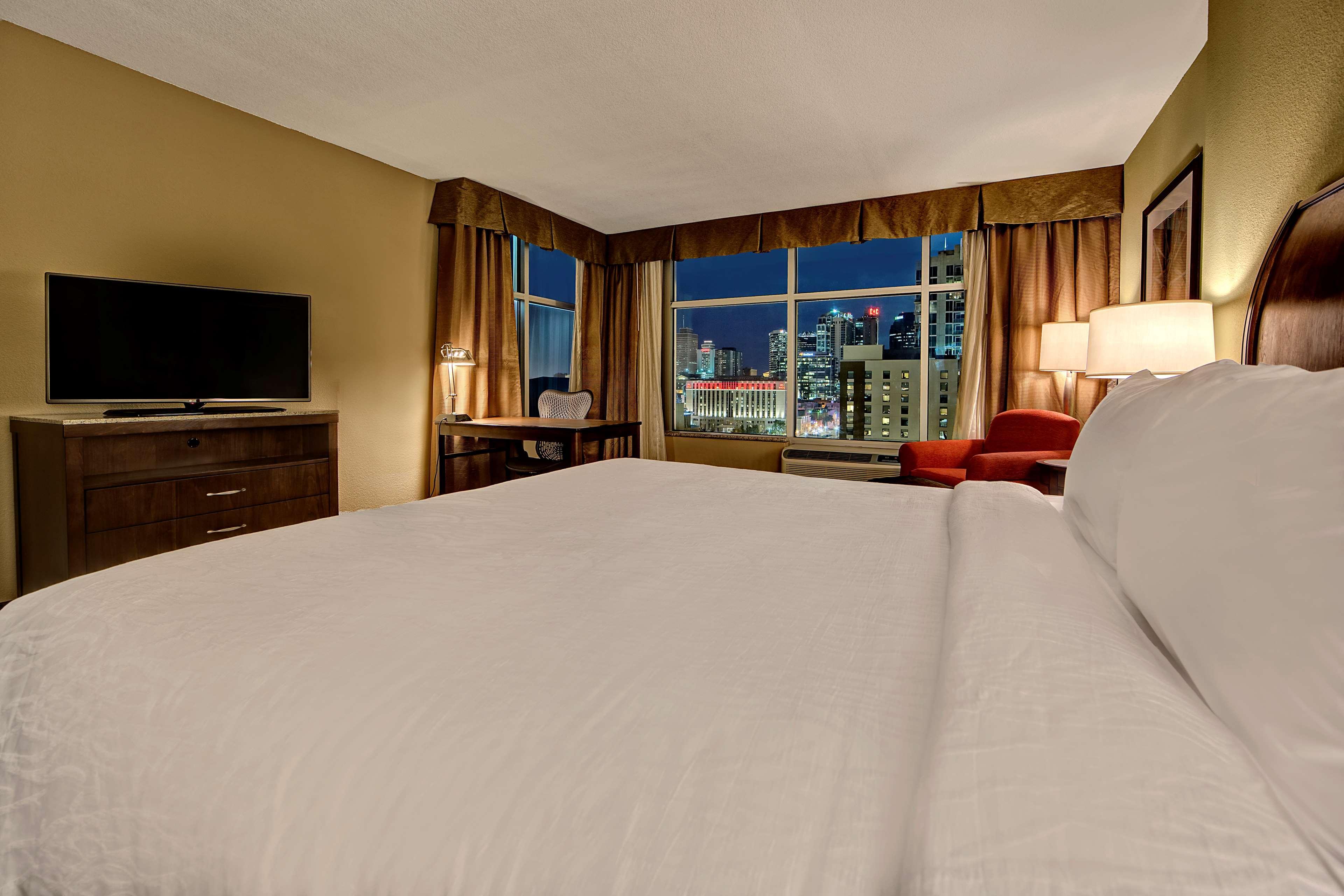 Hotel Hilton Garden Downtown Convention Center 3*