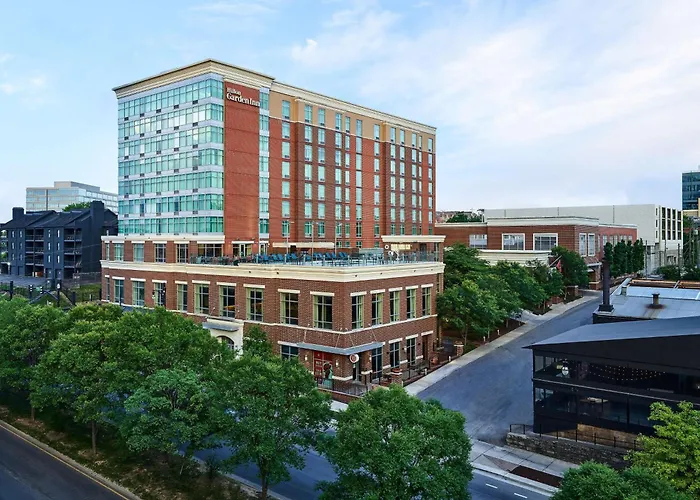 Hilton Garden Inn Nashville Downtown / Convention Center