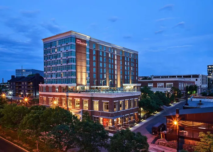 Hilton Garden Inn Nashville Downtown / Convention Center